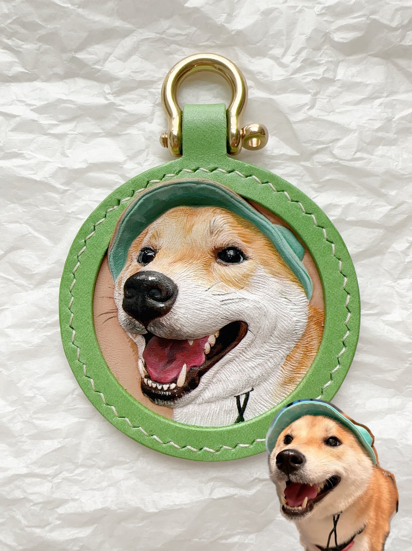 Green round leather portrait